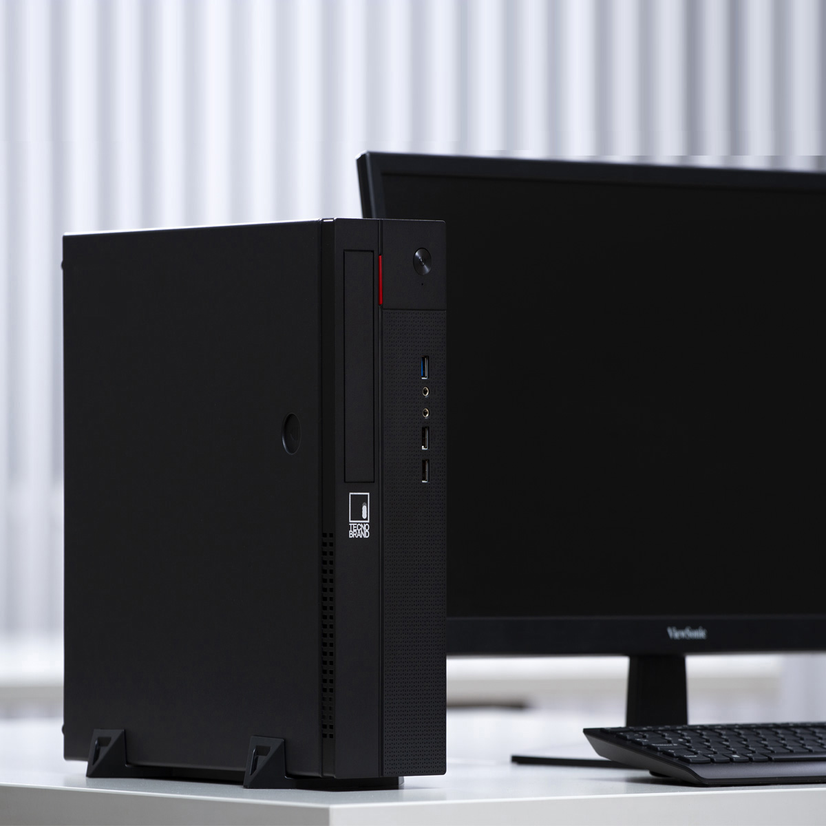 PC Tecnobrand Core i7 10th Gen 8GB Ram 480 SSD