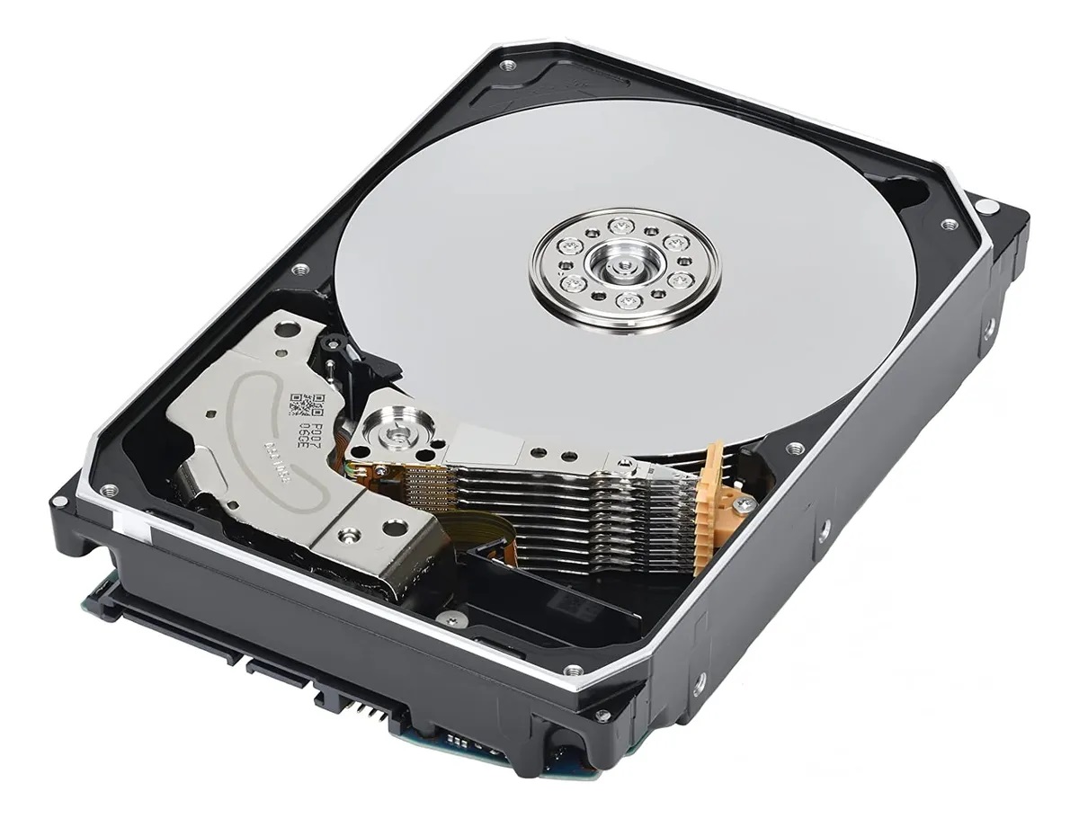 Disco duro Toshiba N300 Pro 16TB NAS SATA 7200RPM